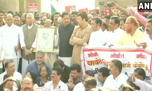 मुंबई से यशवंत सिन्हा की गांधी यात्रा शुरू अब इस दिन यंहा आकर होगी खत्म मुंबई से यशवंत सिन्हा की गांधी यात्रा शुरू अब इस दिन यंहा आकर होगी खत्म