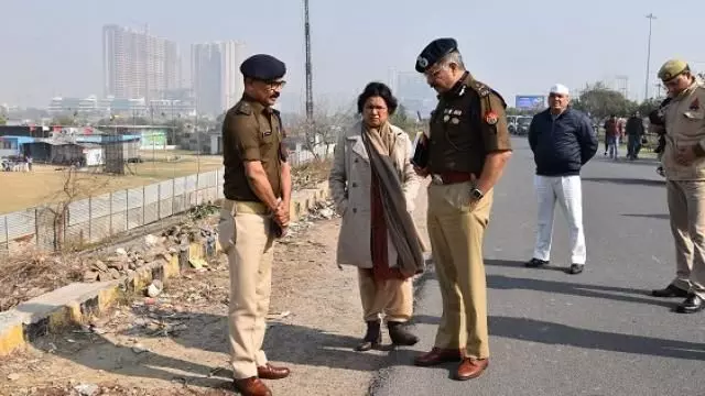 नोएडा में गौरव चंदेल की हत्या के बाद, बदमाशों ने किया कारोबारी के बेटे को अगवा करने का प्रयास नोएडा में गौरव चंदेल की हत्या के बाद, बदमाशों ने किया कारोबारी के बेटे को अगवा करने का प्रयास