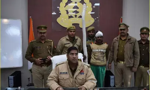 बिजनौर पुलिस ने 12 घंटे में किया डबल मर्डर का खुलासा, आरोपी गिरफ्तार बिजनौर पुलिस ने 12 घंटे में किया डबल मर्डर का खुलासा, आरोपी गिरफ्तार