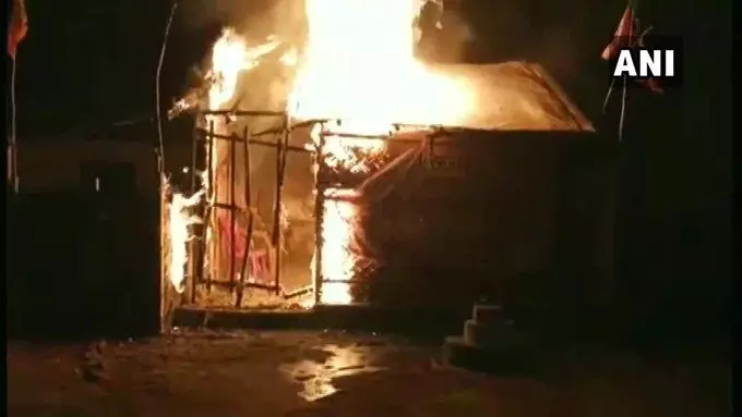 बंगाल :बीजेपी ऑफिस में बीती रात आग लगा दी
