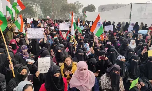 सरकार के फैसलों के खिलाफ देवबन्द में औरतों ने खोला मोर्चा, ईदगाह मैदान में चल रहा है धरना प्रदर्शन