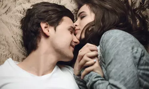 जानिए आयुर्वेद के हिसाब से सेक्स करने का सही समय क्या है?