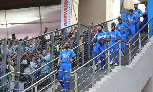 рдХреЛрд╣рд▓реА рдХреА рд╡рд┐рд░рд╛рдЯ рд╕реЗрдирд╛ рддреИрдпрд╛рд░ рдЖрд╕реНрдЯреНрд░реЗрд▓рд┐рдпрд╛ рдХреЛ рдзреВрд▓ рдЪрдЯрд╛рдиреЗ рдХреЗ рд▓рд┐рдП рдЗрд╕ рдкреНрд▓реЗрдЗрдВрдЧ-XI рдХреЗ рд╕рд╛рде рдЙрддрд░ рд╕рдХрддреА рд╣реИ рдЯреАрдо рдЗрдВрдбрд┐рдпрд╛ рдХреЛрд╣рд▓реА рдХреА рд╡рд┐рд░рд╛рдЯ рд╕реЗрдирд╛ рддреИрдпрд╛рд░ рдЖрд╕реНрдЯреНрд░реЗрд▓рд┐рдпрд╛ рдХреЛ рдзреВрд▓ рдЪрдЯрд╛рдиреЗ рдХреЗ рд▓рд┐рдП рдЗрд╕ рдкреНрд▓реЗрдЗрдВрдЧ-XI рдХреЗ рд╕рд╛рде рдЙрддрд░ рд╕рдХрддреА рд╣реИ рдЯреАрдо рдЗрдВрдбрд┐рдпрд╛