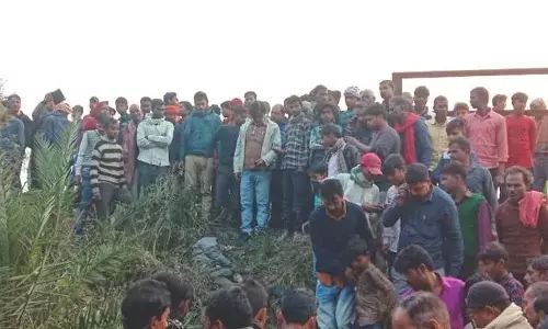 बिहार में ट्रेन से टकराई बैलगाड़ी, पांच की मौत, दो गंभीर रूप से घायल