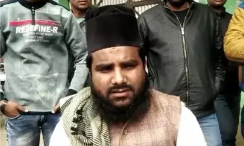 मुरादाबाद: CAA के विरोध करने वालों को समझाना इमाम को पड़ा भारी मुरादाबाद: CAA के विरोध करने वालों को समझाना इमाम को पड़ा भारी