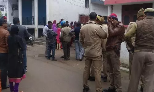 लखनऊ: एक ही घर में चार लोगों की मौत से मची सनसनी, पुलिस जांच में जुटी