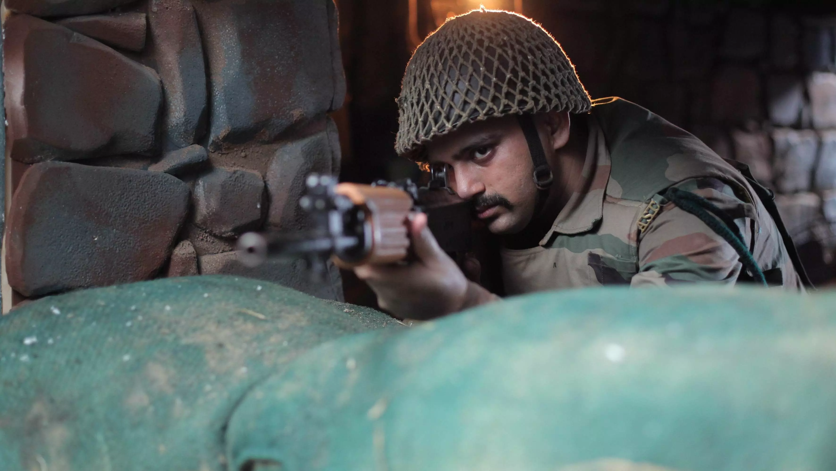 सैनिकों की मानसिक स्थिति के लिए समर्पित है फिल्म बंकर