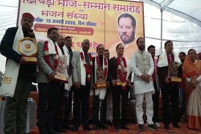 रायबरेली सांसद सोनिया गांधी के प्रतिनिधि से सपा विधायक मनोज पांडेय की दिखी करीबी, इधर सरगर्मी बड़ी रायबरेली सांसद सोनिया गांधी के प्रतिनिधि से सपा विधायक मनोज पांडेय की दिखी करीबी, इधर सरगर्मी बड़ी