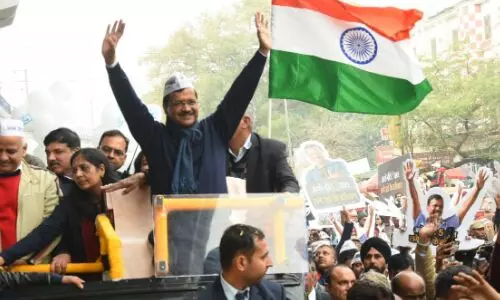 दिल्ली विधानसभा चुनावः मश्किल में फंसे केजरीवाल का आज नही हो सका नामांकन?