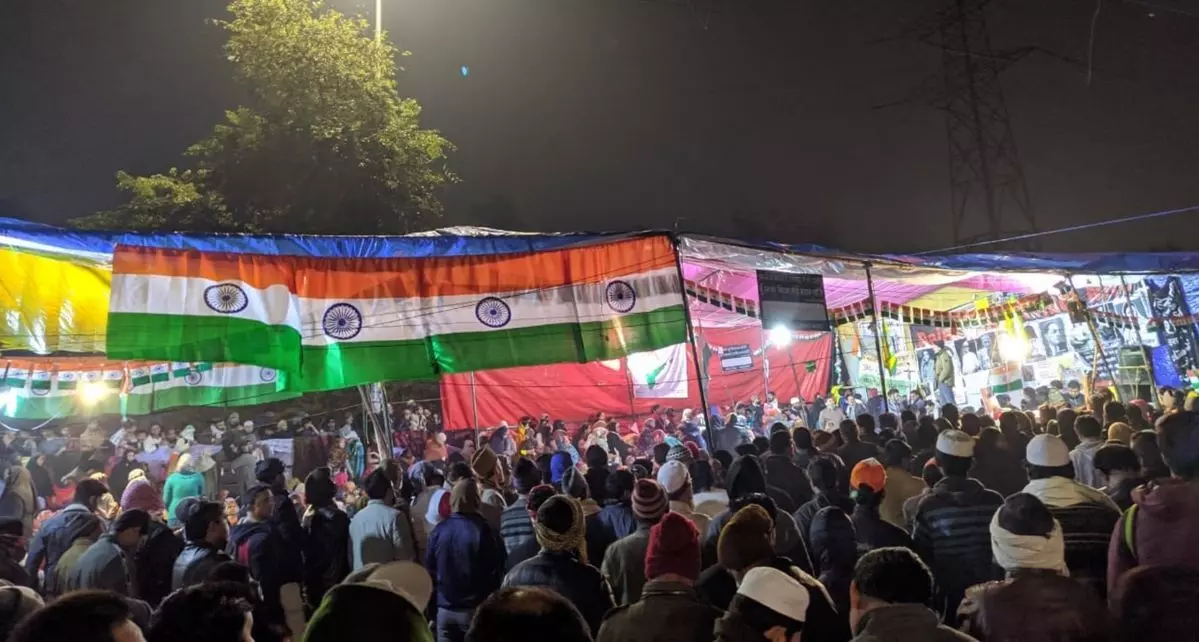 CAA Protest : शाहीन बाग में नागरिकता कानून के खिलाफ धरना-प्रदर्शन पर सुप्रीम कोर्ट में याचिका दायर CAA Protest : शाहीन बाग में नागरिकता कानून के खिलाफ धरना-प्रदर्शन पर सुप्रीम कोर्ट में याचिका दायर