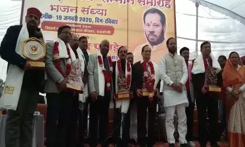 रायबरेली सांसद सोनिया गांधी के प्रतिनिधि से सपा विधायक मनोज पांडेय की दिखी करीबी, इधर सरगर्मी बड़ी रायबरेली सांसद सोनिया गांधी के प्रतिनिधि से सपा विधायक मनोज पांडेय की दिखी करीबी, इधर सरगर्मी बड़ी