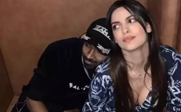 हार्दिक पांड्या ने मंगेतर नताशा स्टैनकोविक के साथ शेयर की Cute तस्वीर, दिखा अलग अंदाज हार्दिक पांड्या ने मंगेतर नताशा स्टैनकोविक के साथ शेयर की Cute तस्वीर, दिखा अलग अंदाज