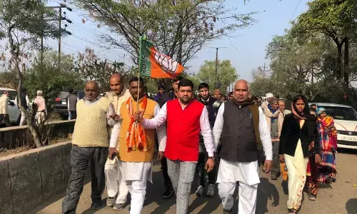 लोनी के युवा भाजपा नेता राहुल बैंसला ने समर्थकों सहित मेरठ सभा में की शिरकत