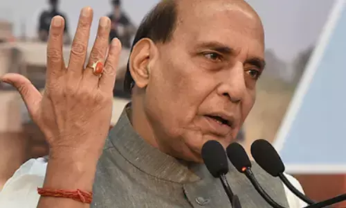रूस दौरे पर जाने से पहले रक्षा मंत्री राजनाथ सिंह ने की CDS समेत तीनों सेना अध्यक्षों से मीटिंग रूस दौरे पर जाने से पहले रक्षा मंत्री राजनाथ सिंह ने की CDS समेत तीनों सेना अध्यक्षों से मीटिंग