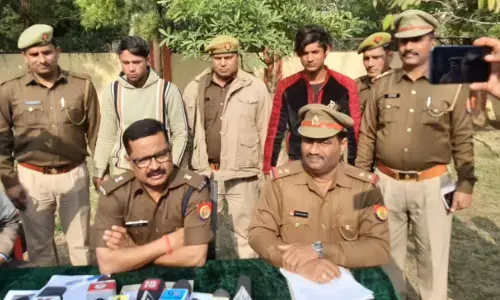 नोएडा: 20 20हजार रूपये के दो ईनामी अपराधी थाना बीटा-2 पुलिस ने किया गिरफ्तार नोएडा: 20 20हजार रूपये के दो ईनामी अपराधी थाना बीटा-2 पुलिस ने किया गिरफ्तार