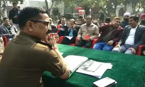 डिजिटल वालेंटियर्स के जरिये स्मार्ट बनेगी पुलिस, जनता से सीधे जुड़ेगी अब नॉएडा पुलिस डिजिटल वालेंटियर्स के जरिये स्मार्ट बनेगी पुलिस, जनता से सीधे जुड़ेगी अब नॉएडा पुलिस