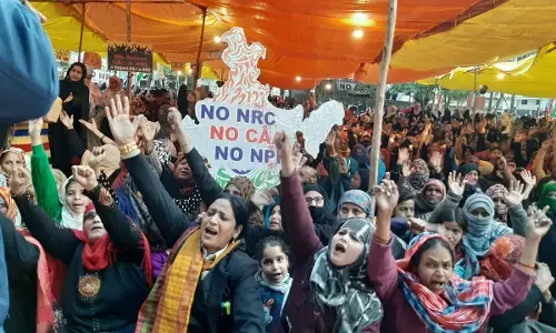 आखिरकार नागरिकता कानून को लेकर विपक्ष क्यों है परेशान?