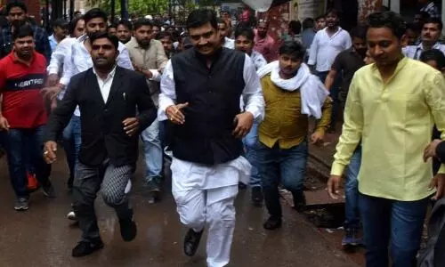 रेप के आरोपी BSP सांसद अतुल राय को पैरोल, अब लेंगे ये शपथ