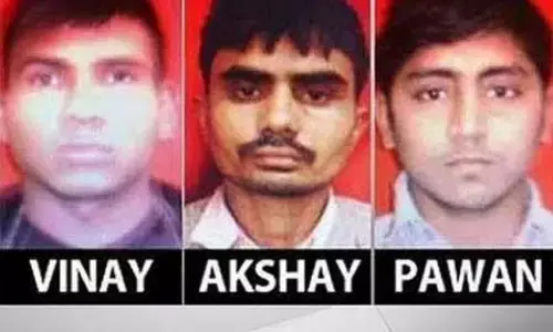 निर्भया केस: 3 दोषियों ने केस में दिया नया मोड़ फिर खटखटाया कोर्ट का दरवाजा निर्भया केस: 3 दोषियों ने केस में दिया नया मोड़ फिर खटखटाया कोर्ट का दरवाजा