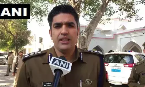 Viral Video को संज्ञान में लेकर AMUSU के पूर्व अध्यक्ष फैजुल हसन पर FIR दर्ज Viral Video को संज्ञान में लेकर AMUSU के पूर्व अध्यक्ष फैजुल हसन पर FIR दर्ज