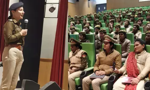 पुलिस उपायुक्त महिला सुरक्षा श्रीमती वृंदा शुक्ला ने ली महिला पुलिसकर्मियों की बैठक