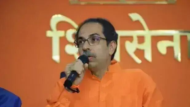 महाराष्ट्र के सीएम उद्धव की कुर्सी बचाने की कवायद शुरू महाराष्ट्र के सीएम उद्धव की कुर्सी बचाने की कवायद शुरू
