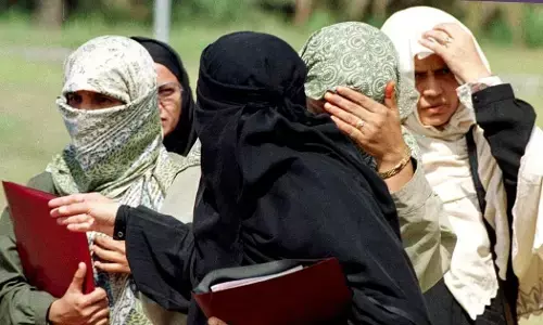 पटना के जेडी महिला कॉलेज में बुर्का पहनने पर रोक पटना के जेडी महिला कॉलेज में बुर्का पहनने पर रोक