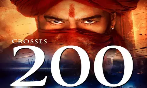 Box Office: साल 2020 में 15 दिनों में 200 करोड़ क्लब में एंट्री करने वाली पहली फिल्म बनी ये ....