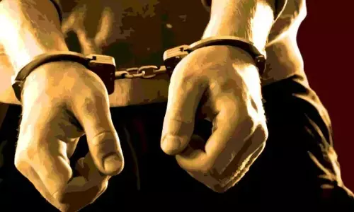 नोएडा पुलिस ने एक शातिर वाहन चोर को किया गिरफ्तार, कब्जे से एक कार बरामद