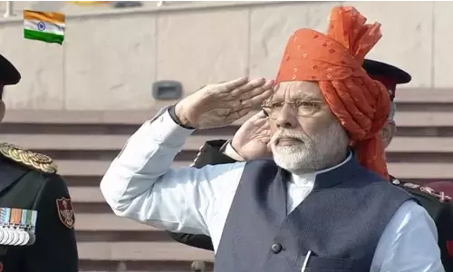 पीएम मोदी ने रिपब्लिक डे पर 48 साल पुरानी परंपरा को तोड़ते हुए एक नई परंपरा का किया आगाज पीएम मोदी ने रिपब्लिक डे पर 48 साल पुरानी परंपरा को तोड़ते हुए एक नई परंपरा का किया आगाज