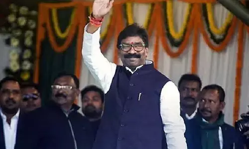 एक माह पुरानी हेमंत सोरेन सरकार ने बांटे मंत्रियों को विभाग