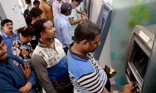 ग्राहकों के लिए अलर्ट जारी, 31 जनवरी के बाद बंद हो जाएंगे ये ATM कार्ड.. ग्राहकों के लिए अलर्ट जारी, 31 जनवरी के बाद बंद हो जाएंगे ये ATM कार्ड..