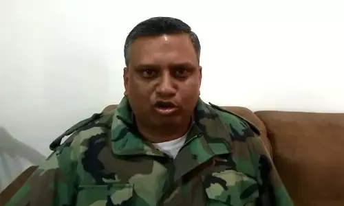 रिटायर्ड कर्नल ने की यूपी पुलिस की तारीफ़, देश की सबसे तेज पुलिस बताया तो कमिश्नर आलोक सिंह ने दिया टीम को एक लाख का इनाम रिटायर्ड कर्नल ने की यूपी पुलिस की तारीफ़, देश की सबसे तेज पुलिस बताया तो कमिश्नर आलोक सिंह ने दिया टीम को एक लाख का इनाम