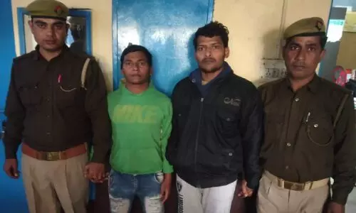 गैंगस्टर के 2 वांछित अपराधियों को नोएडा पुलिस ने किया गिरफ्तार