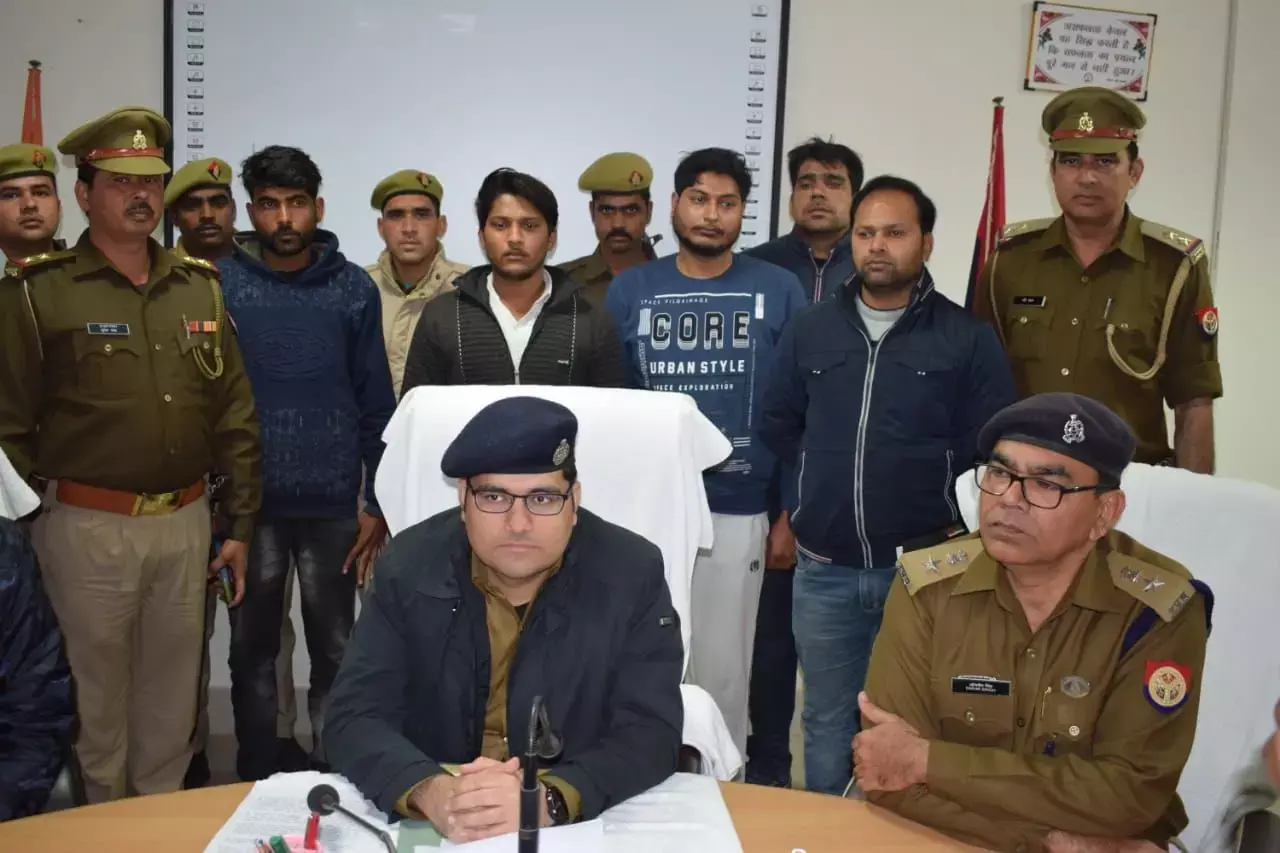 व्यापारी ने खुद को गोली मरवाकर रचा षडयन्त्र, एसएसपी इटावा ने किया खुलासा