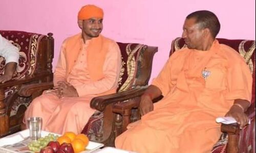 CM योगी के करीबी महंत पर हुआ जानलेवा हमला, बाल-बाल बचे CM योगी के करीबी महंत पर हुआ जानलेवा हमला, बाल-बाल बचे