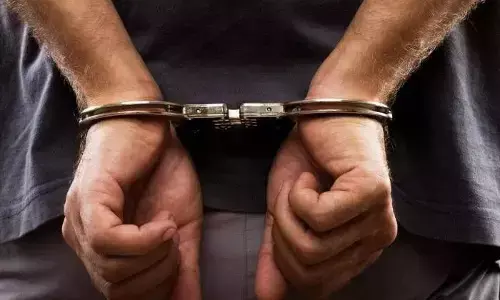 рдЧрд╛рдЬрд┐рдпрд╛рдмрд╛рдж рд╕реЗ 98 рдХрд░реЛрдбрд╝ рд░реБрдкрдП рдХреЗ рдЬреАрдПрд╕рдЯреА рдлреНрд░реЙрдб рдореЗрдВ рдПрдХ рд╡реНрдпрд╛рдкрд╛рд░реА рдЧрд┐рд░рдлреНрддрд╛рд░ рдЧрд╛рдЬрд┐рдпрд╛рдмрд╛рдж рд╕реЗ 98 рдХрд░реЛрдбрд╝ рд░реБрдкрдП рдХреЗ рдЬреАрдПрд╕рдЯреА рдлреНрд░реЙрдб рдореЗрдВ рдПрдХ рд╡реНрдпрд╛рдкрд╛рд░реА рдЧрд┐рд░рдлреНрддрд╛рд░