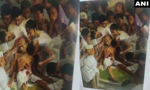 जानिए किस राज्य के बजट के कवर पेज पर छापी गांधी की हत्या की फोटो, मचा हंगामा, तो दी यह सफाई