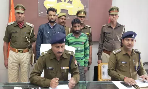 पुलिस ने 8 मोटरसाइकिल के साथ दो को किया गिरफ्तार