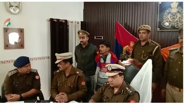 पीलीभीत में ऑनर किलिंग का मामला आया समाने, कब्र से शव निकलवाकर हुआ शव का पीएम फिर पुलिस ने किया खुलासा पीलीभीत में ऑनर किलिंग का मामला आया समाने, कब्र से शव निकलवाकर हुआ शव का पीएम फिर पुलिस ने किया खुलासा