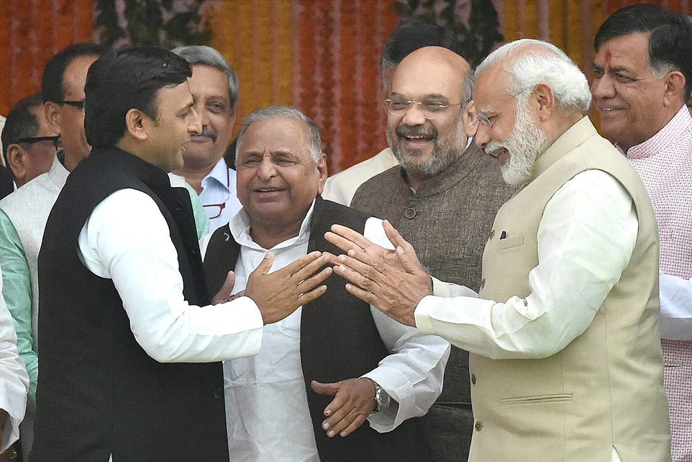बाराबंकी में अखिलेश ने किया पीएम मोदी से बड़ा ही टेढ़ा सवाल, इन्हें भी बता दें की कौन सा आसन करें? बाराबंकी में अखिलेश ने किया पीएम मोदी से बड़ा ही टेढ़ा सवाल, इन्हें भी बता दें की कौन सा आसन करें?