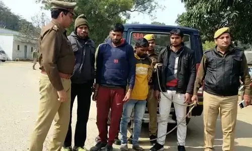 बिजनौर: पुलिस ने दो लाख की मोटरसाइकिल से 20000 की लूट करने वाले चार लोगों को किया गिरफ्तार बिजनौर: पुलिस ने दो लाख की मोटरसाइकिल से 20000 की लूट करने वाले चार लोगों को किया गिरफ्तार