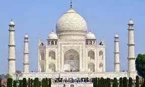 ताजमहल देखने आ रहे हैं तो पढ़ लें ये खबर