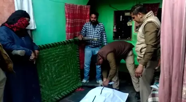 रिश्तों का खून, अवैध संबंधों के शक में पत्नी को गोली से उड़ाया, खुद जाकर किया सरेंडर