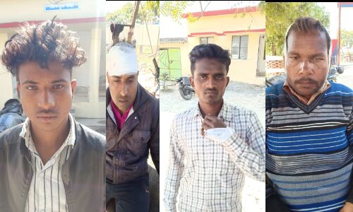 बाराबंकी: वर्चश्व में एक तरफा हमले में निकली राइफलें, मारपीट बल्वा, पथराव में 8 घायल गांव में भारी तनाव बाराबंकी: वर्चश्व में एक तरफा हमले में निकली राइफलें, मारपीट बल्वा, पथराव में 8 घायल गांव में भारी तनाव