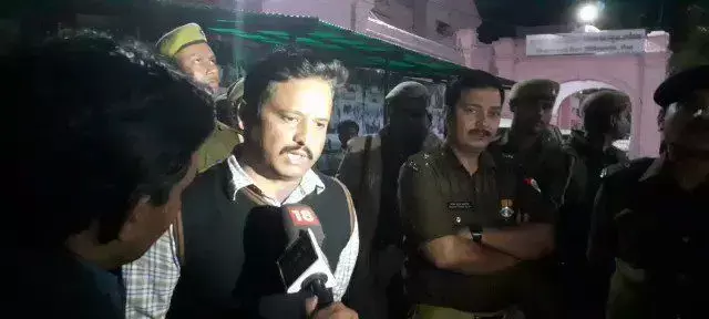 मेरठ: पुलिस मुठभेड़ में यूपी दिल्ली का ईनामी गेंगस्टर शक्ति नायडू मारा गया, एसएसपी अजय साहनी और सीओ जितेन्द्र घायल मेरठ: पुलिस मुठभेड़ में यूपी दिल्ली का ईनामी गेंगस्टर शक्ति नायडू मारा गया, एसएसपी अजय साहनी और सीओ जितेन्द्र घायल