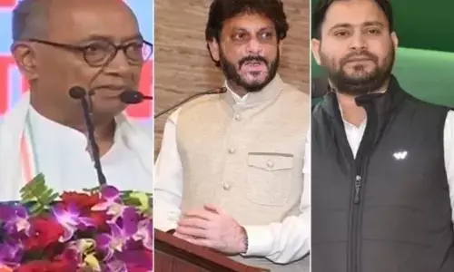 दिग्विजय-तेजस्वी की मांग वारिस पठान की हो गिरफ्तारी, जानें क्या है मामला? दिग्विजय-तेजस्वी की मांग वारिस पठान की हो गिरफ्तारी, जानें क्या है मामला?