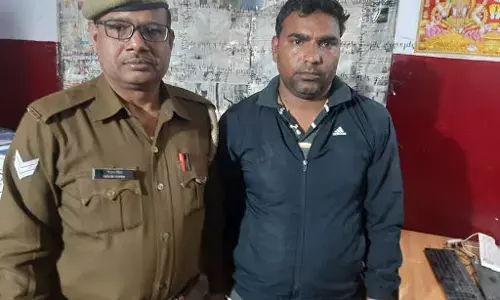 ट्रांसपोर्ट माफिया व अवैध वसूली करने वाले रणदीप भाटी गैंग के सदस्य को पुलिस ने किया गिरफ्तार ट्रांसपोर्ट माफिया व अवैध वसूली करने वाले रणदीप भाटी गैंग के सदस्य को पुलिस ने किया गिरफ्तार