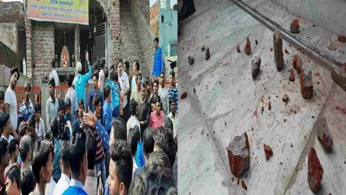 अलीगढ़ लाइव अपडेट: CAA विरोध की आड़ में उपद्रवियों ने दुर्गा मंदिर पर किया पथराव, इलाके में तनाव