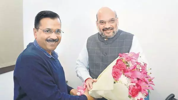 CAA के विरोध में हो रही हिंसा, सीएम केजरीवाल ने गृह मंत्री से मांगी मदद, कहा... CAA के विरोध में हो रही हिंसा, सीएम केजरीवाल ने गृह मंत्री से मांगी मदद, कहा...